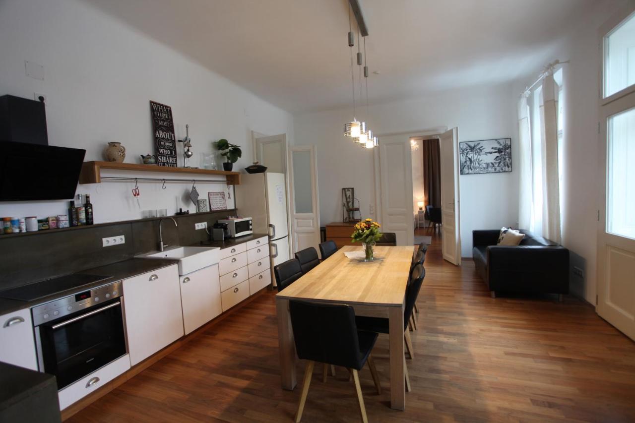 Casa Nostra - Ausgefallene Wohnung Am Augarten Wien Eksteriør billede